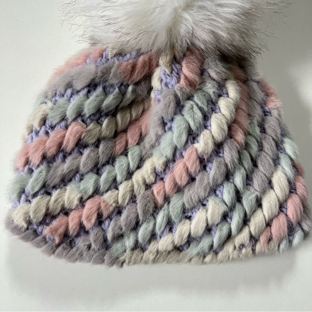 Jocelyn X Terez NY Pineapple Multicolor Knit Faux Fur Hat OS - Picture 4 of 10